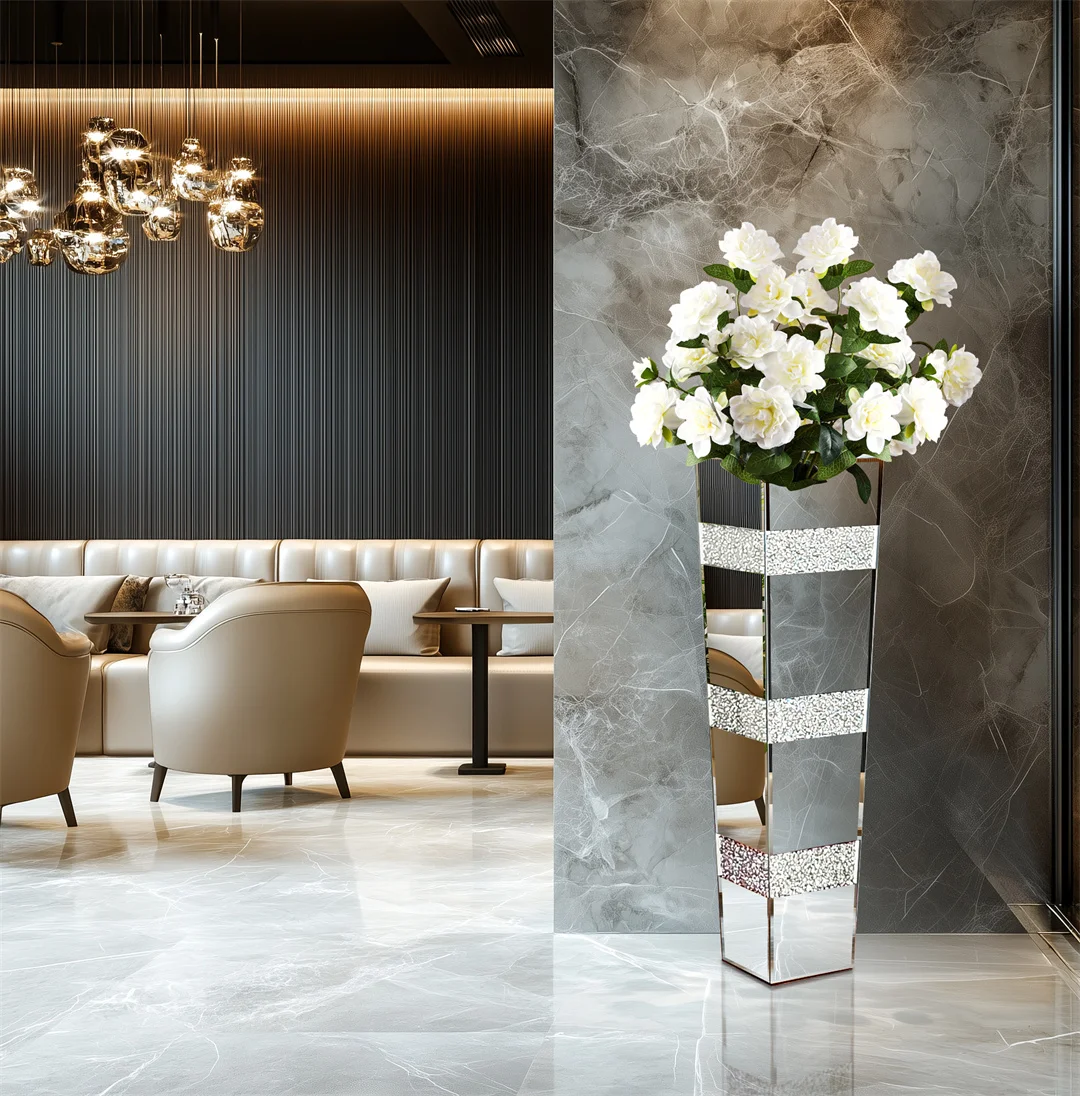 Crystal Silver Standing Mirrored Flower Vase - Image 4